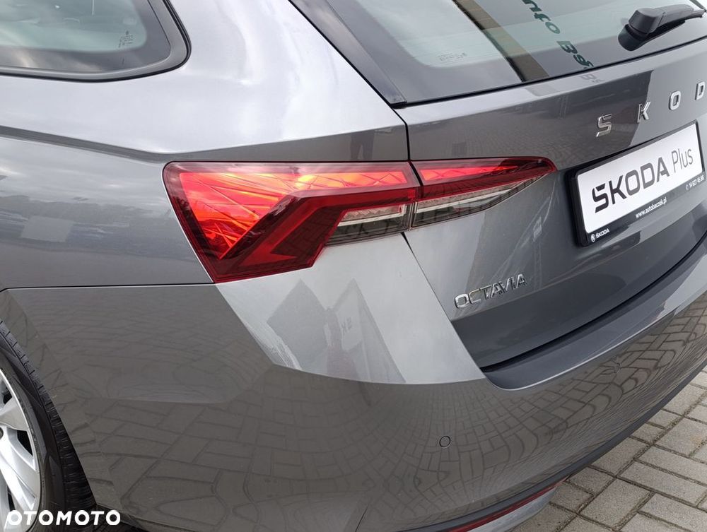 Skoda Octavia 1.5 TSI Essence - 11