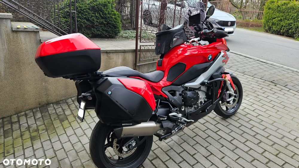 BMW XR - 10