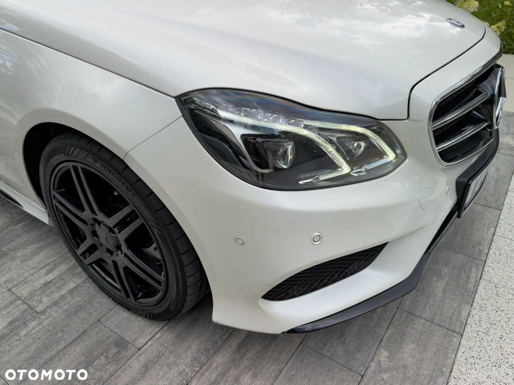 Mercedes-Benz Klasa E 250 BlueTEC 4-Matic Classic - 19