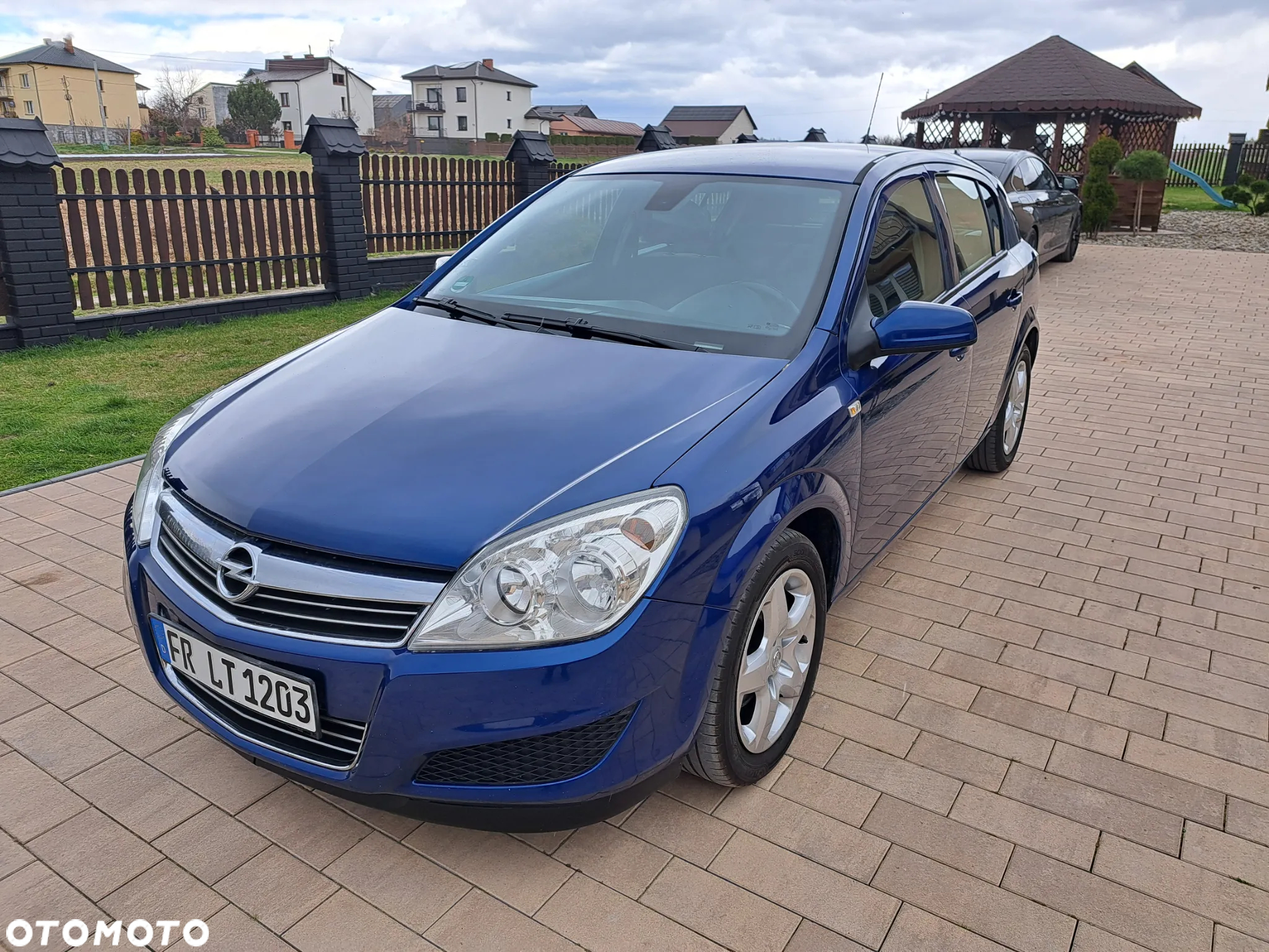 Opel Astra 1.6 150 Jahre - 3