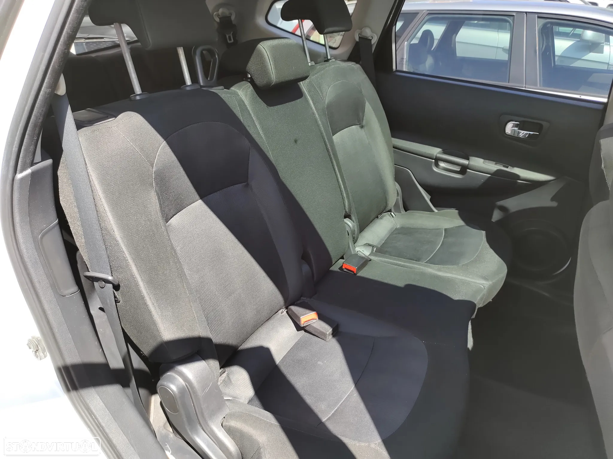 Nissan Qashqai +2 1.5 dCi Tekna Premium 17 - 14