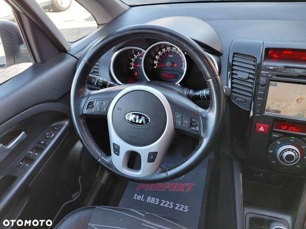 Kia Venga - 21
