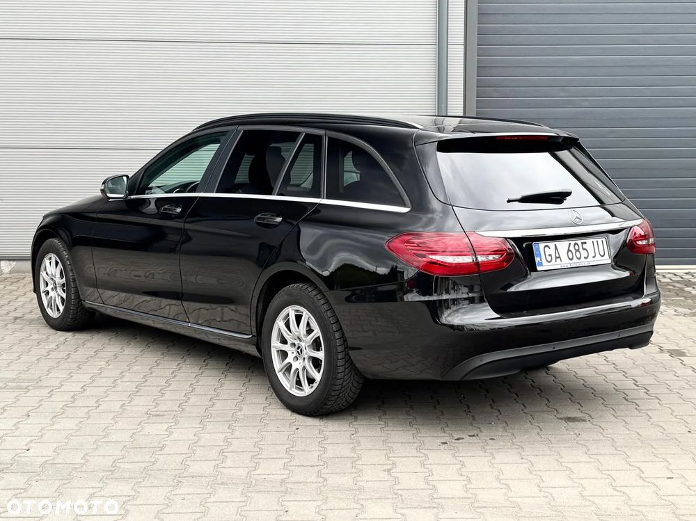 Mercedes-Benz Klasa C 200 d T 9G-TRONIC Avantgarde - 4