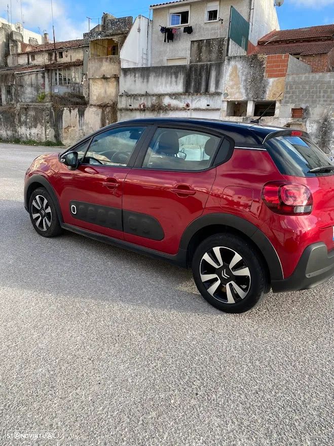 Citroën C3 1.2 PureTech Shine - 3