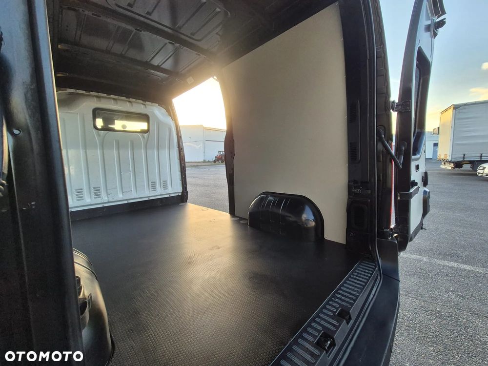 Renault Master - 19
