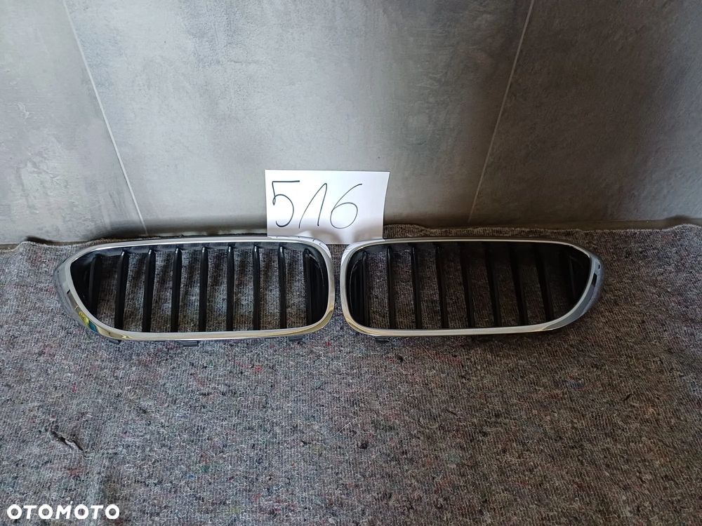 NR 516 Atrapa Grill Nerki do BMW 5 G30 G31 lewa 7390867 prawa 7390864 - 1