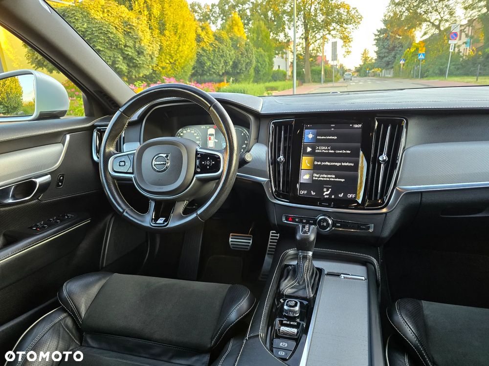 Volvo V90 D4 Geartronic R Design - 33