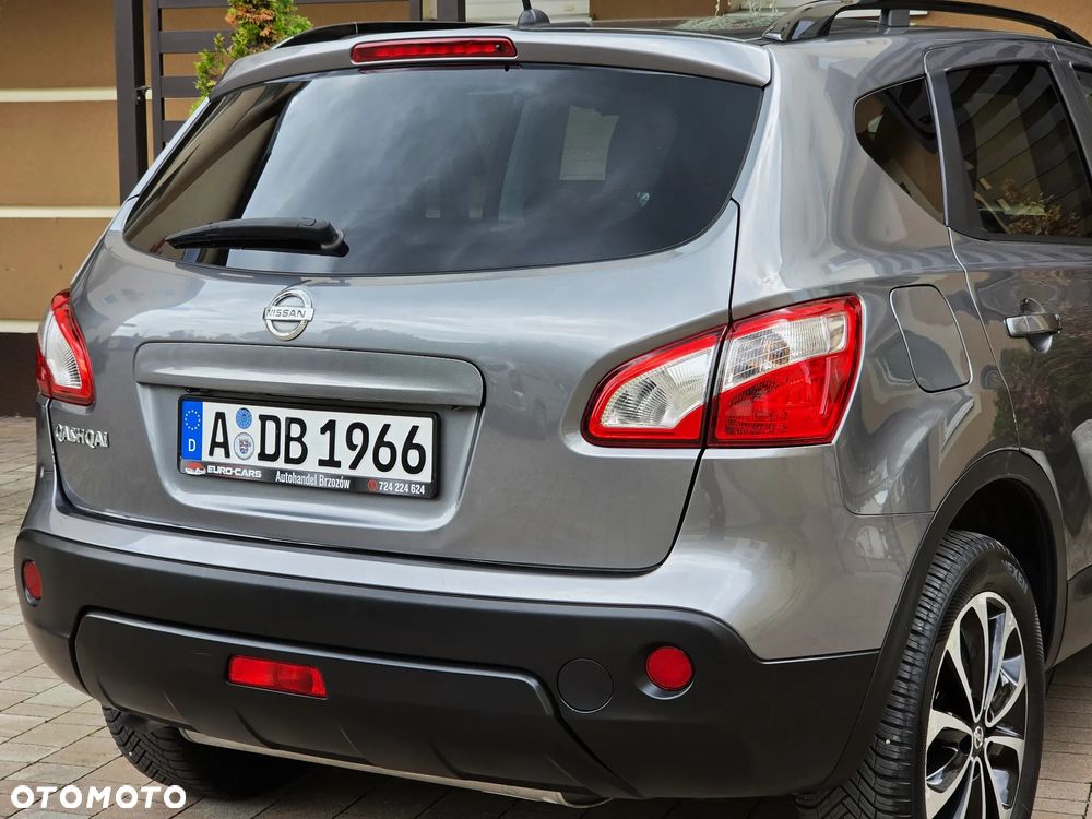 Nissan Qashqai 2.0 4x4 Tekna Premium - 29