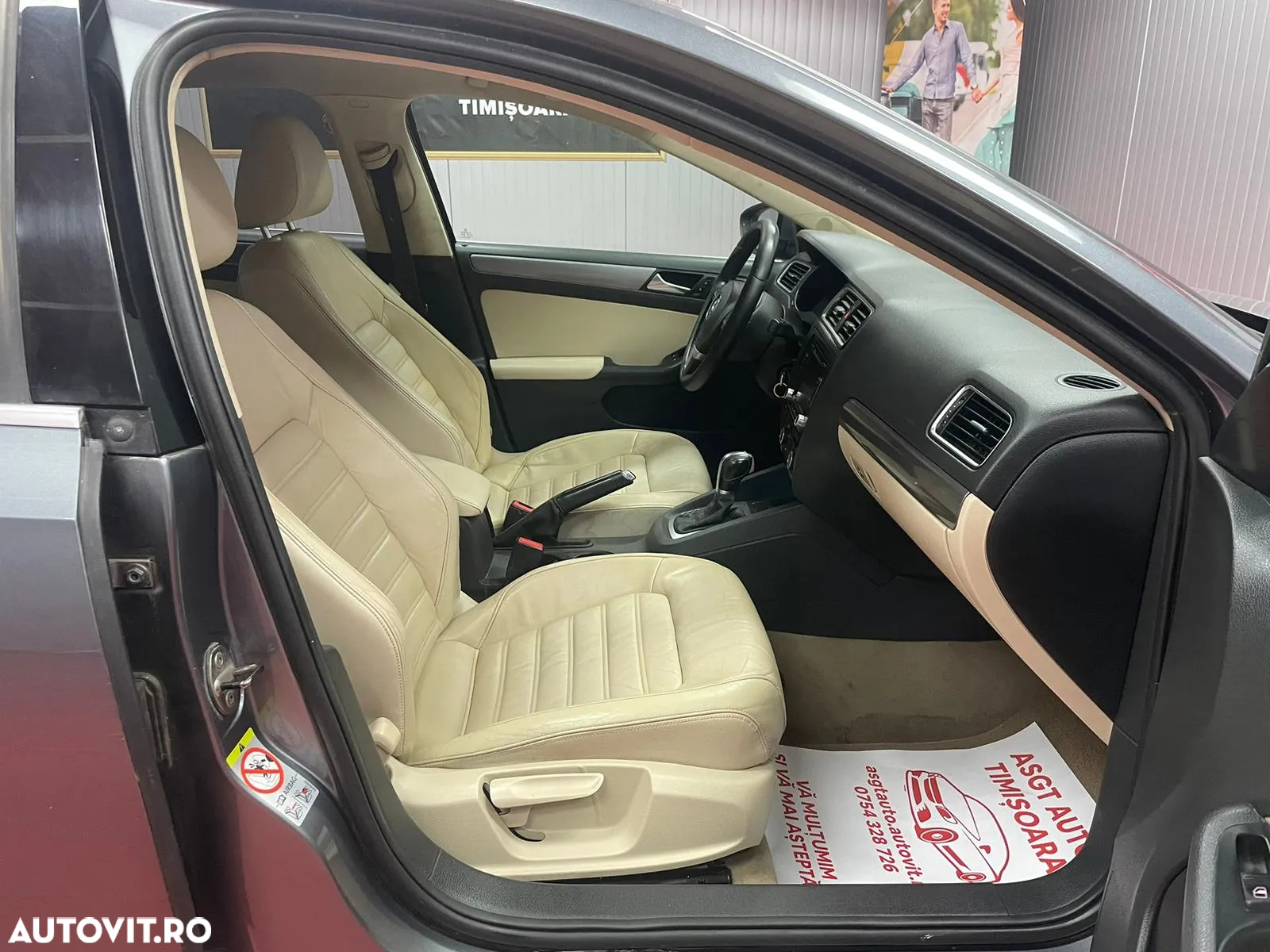 Volkswagen Jetta - 13