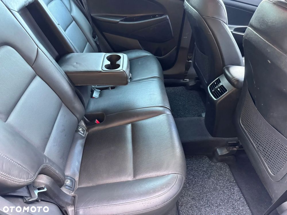 Hyundai Tucson blue 1.7 CRDi 2WD DCT Premium - 18
