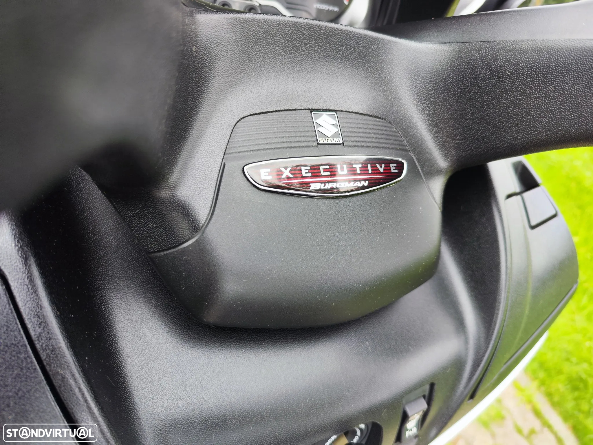 Suzuki Burgman 650 Executive Abs - 10