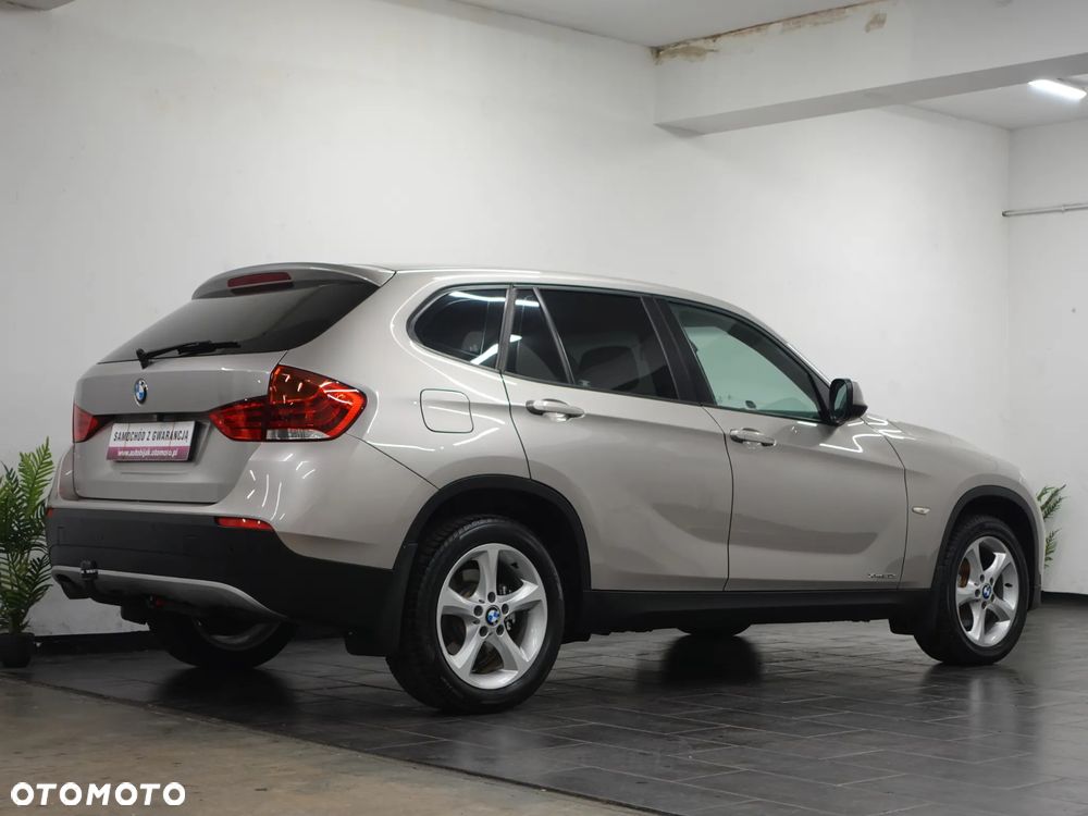 BMW X1 xDrive20d - 10