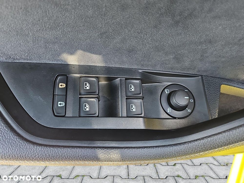 Skoda Superb 2.0 TDI SCR Sportline DSG - 31