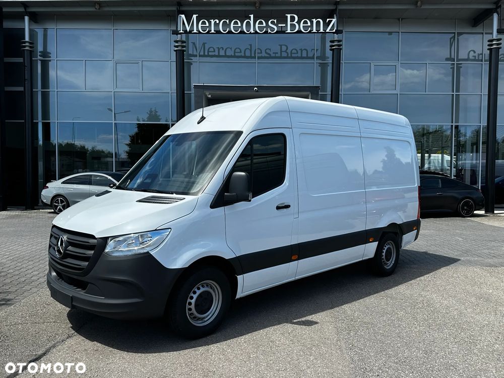 Mercedes-Benz Sprinter - 2