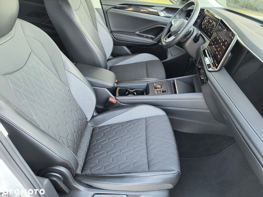 Volkswagen Tiguan - 17