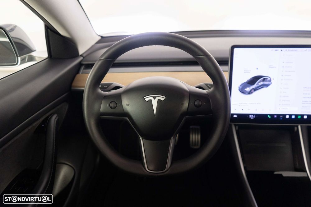 Tesla Model 3 Performance Dual Motor AWD - 24