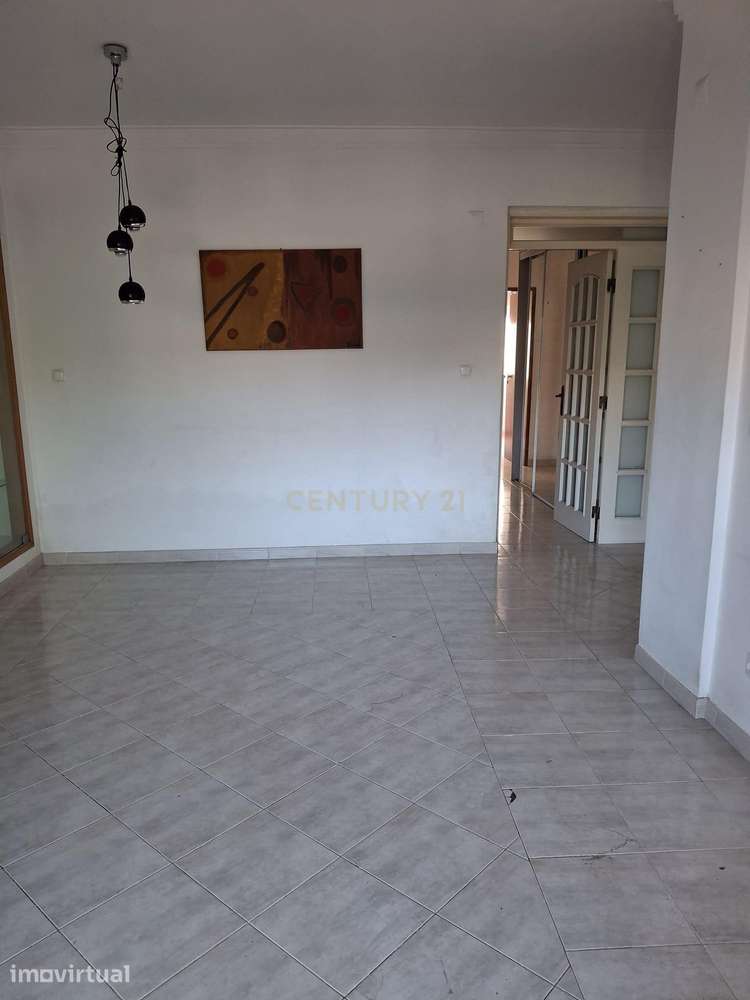 Apartamento T3 em Vale Flores a 5 minutos do Almada Fórum e 10 minutos - Grande imagem: 3/35