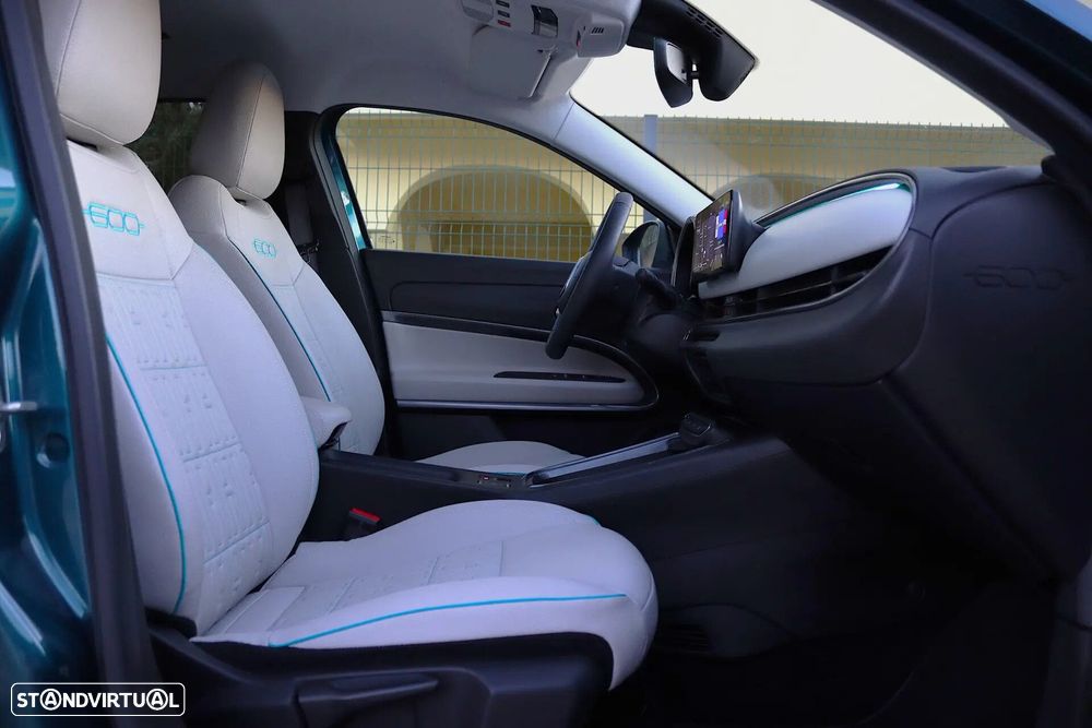 Fiat 600e 54 kWh La Prima - 26