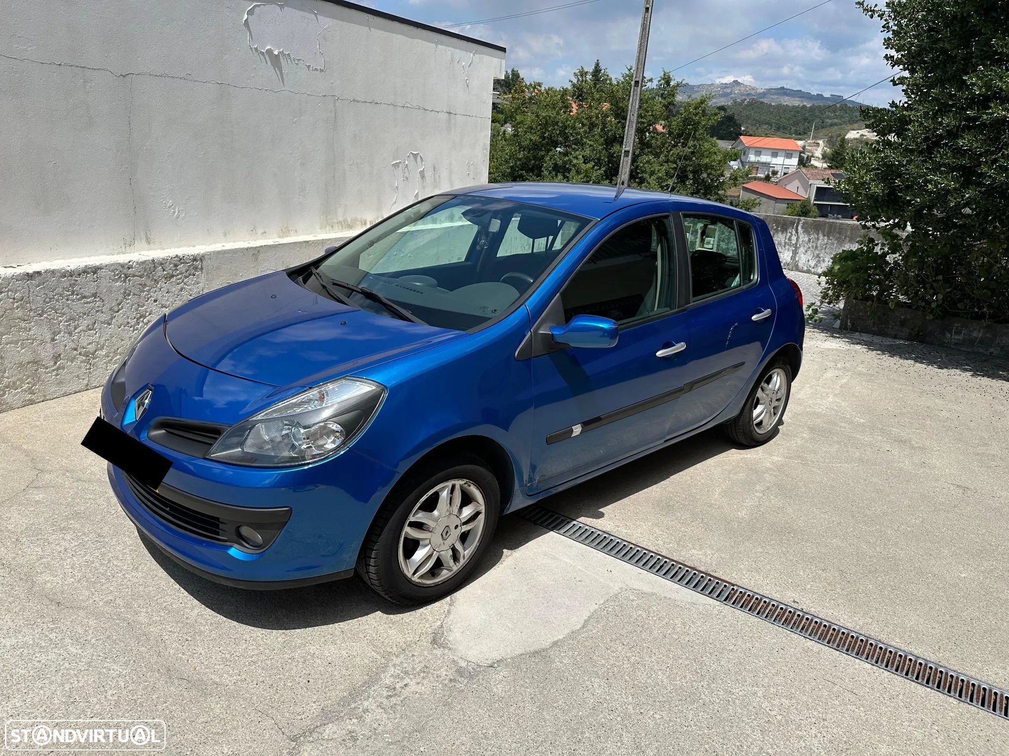 Renault Clio 1.2 16V Dynamique - 1