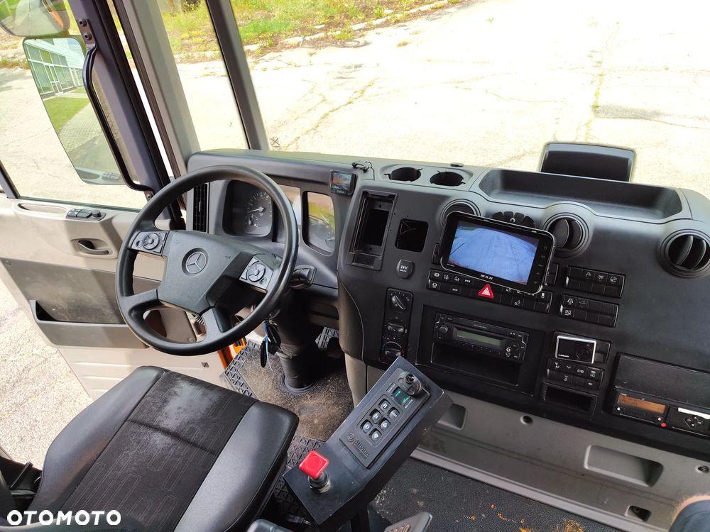 Mercedes-Benz Econic 2630 - 8