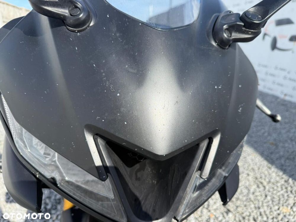 Yamaha YZF - 10