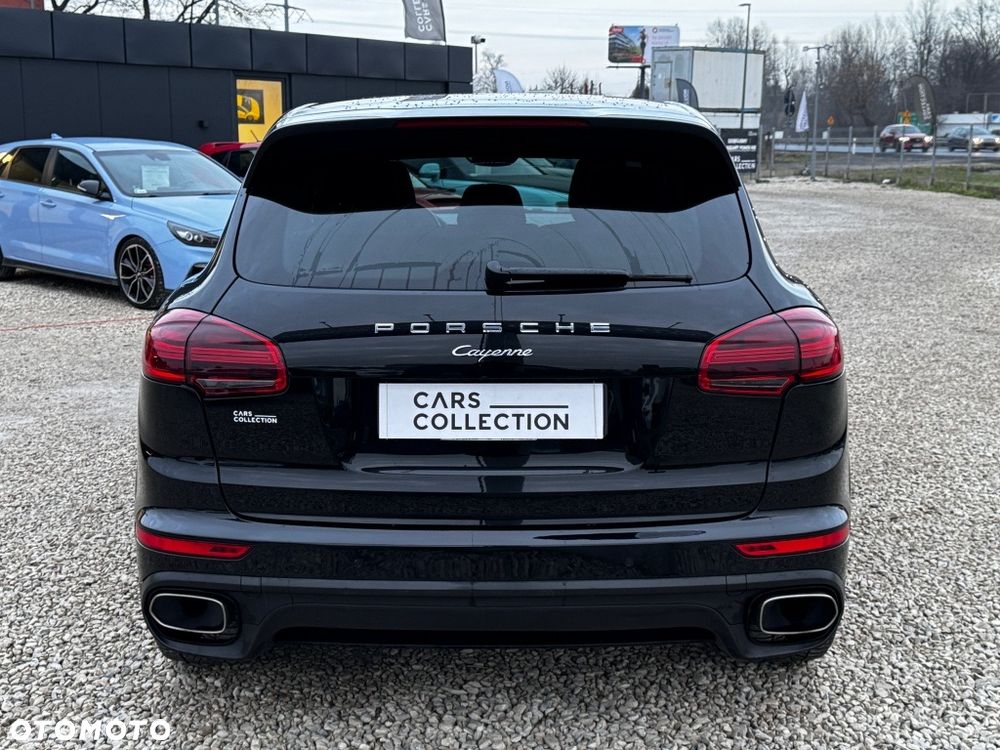 Porsche Cayenne - 5
