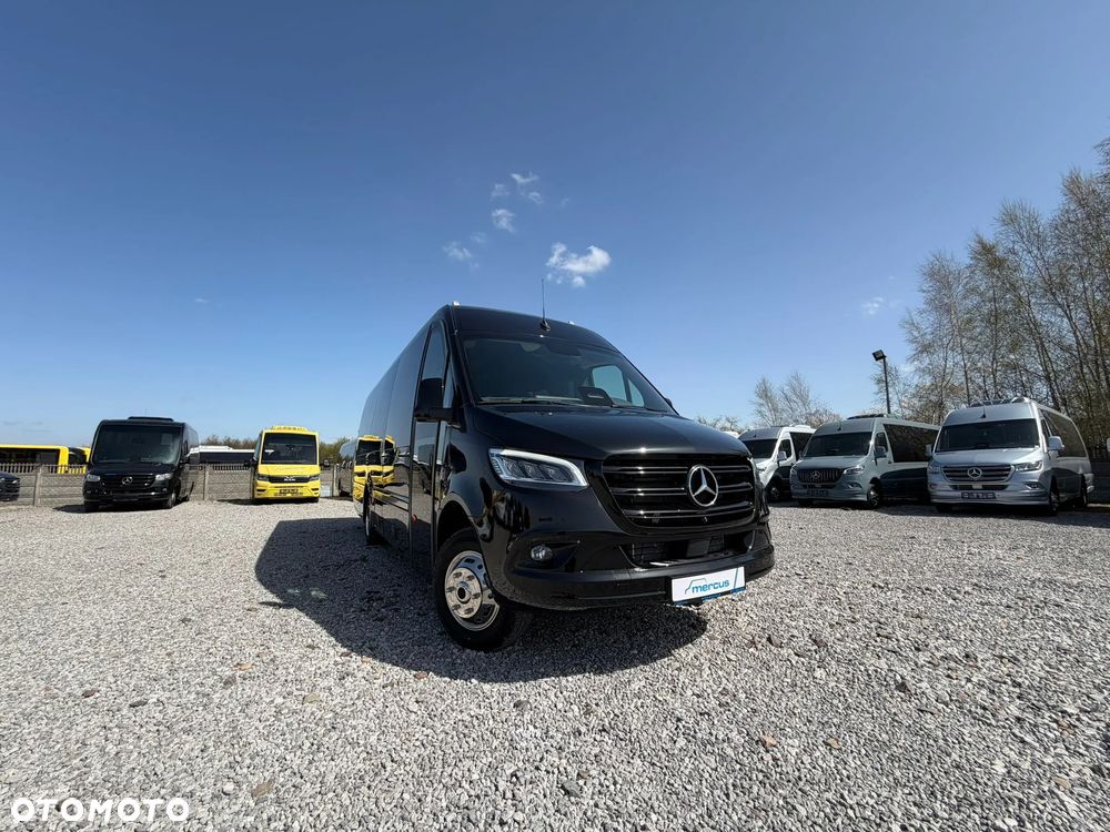 Mercedes-Benz Sprinter 519 - 18