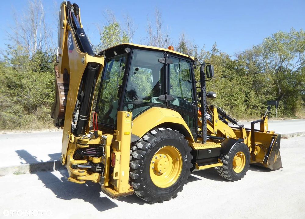 Caterpillar 432 F2 4-cylindrowy - 5