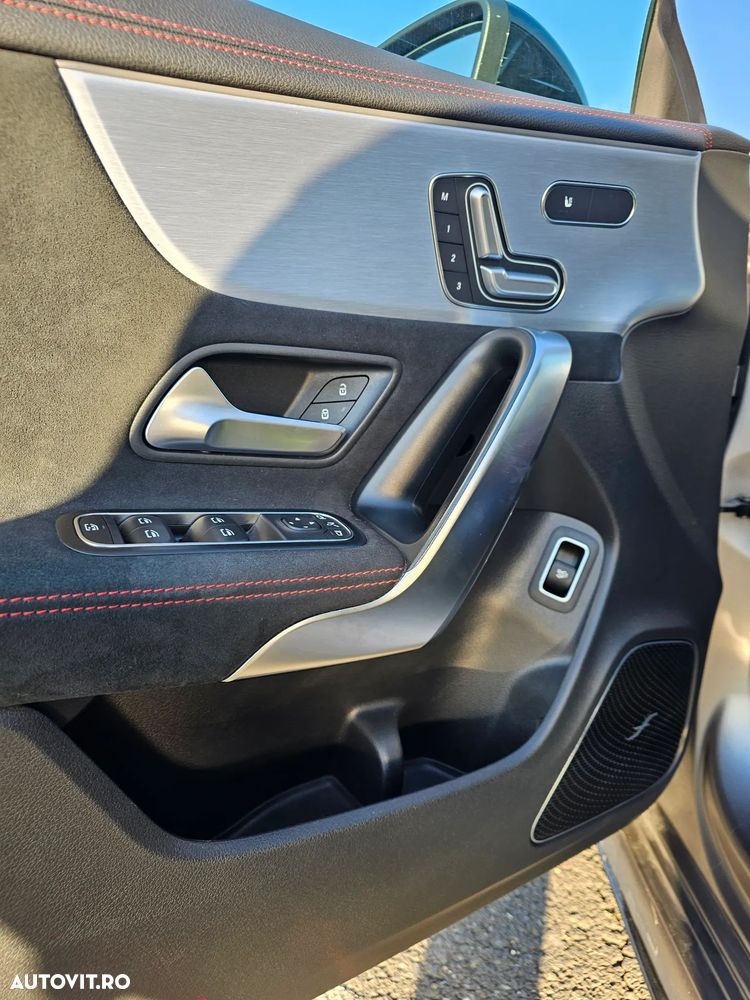 Mercedes-Benz CLA - 13