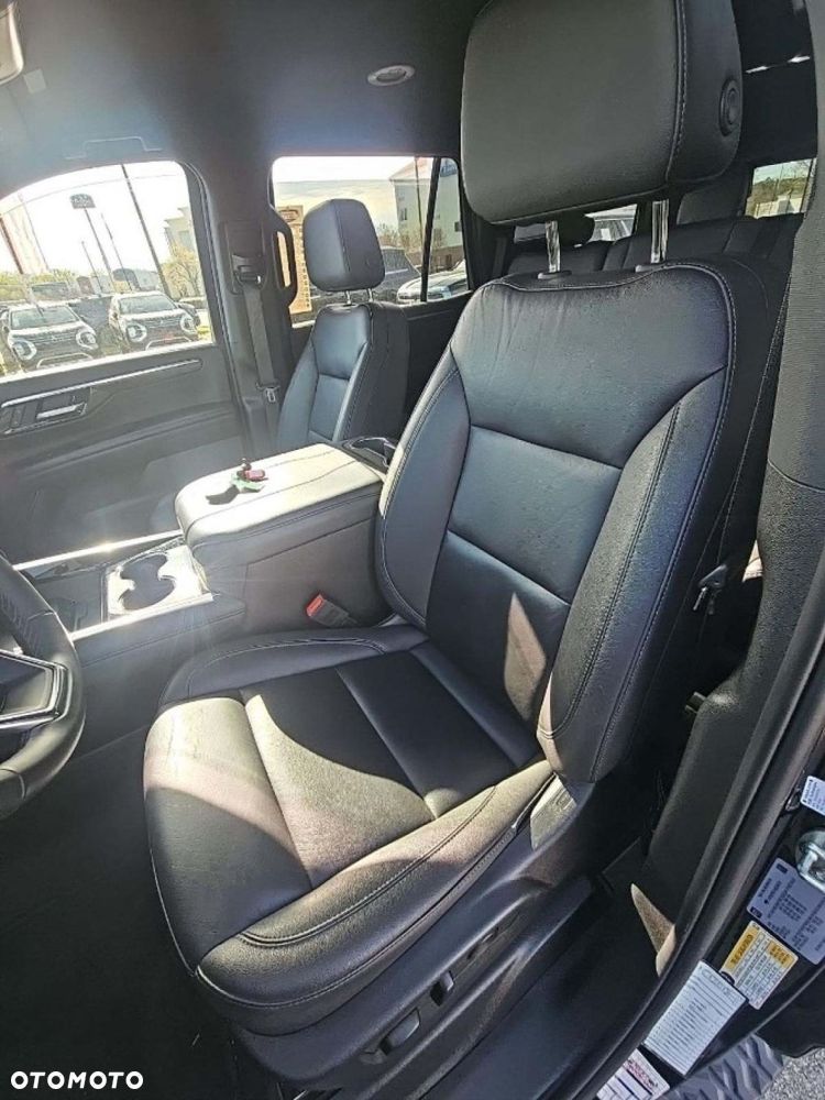 Chevrolet Tahoe - 7