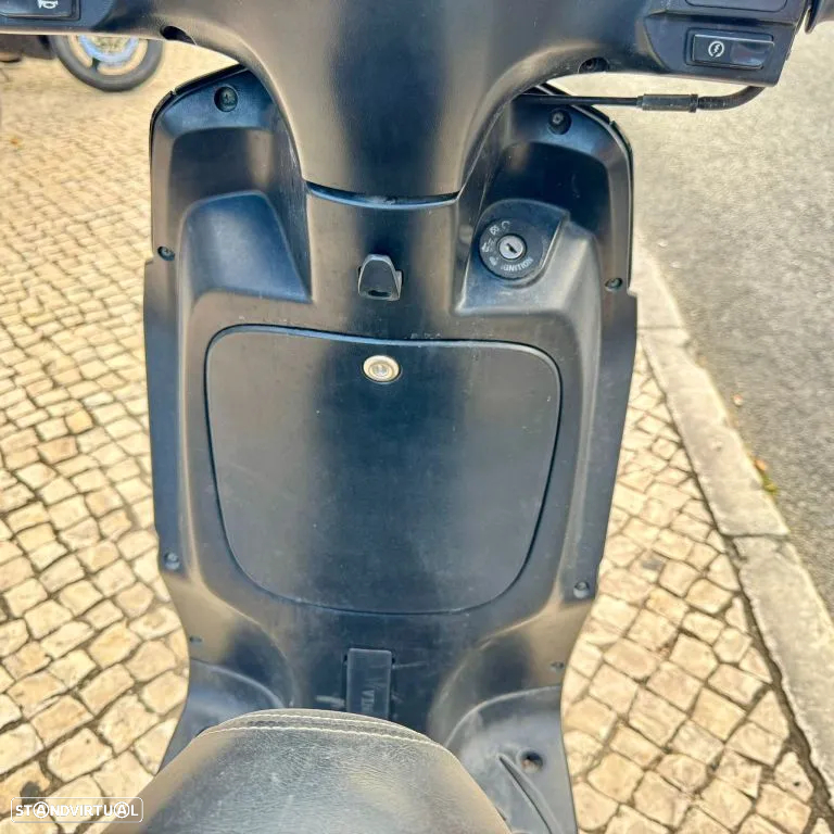 Peugeot Tweet 125 - 21