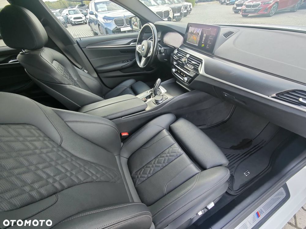 BMW Seria 5 520d xDrive M Sport sport - 19