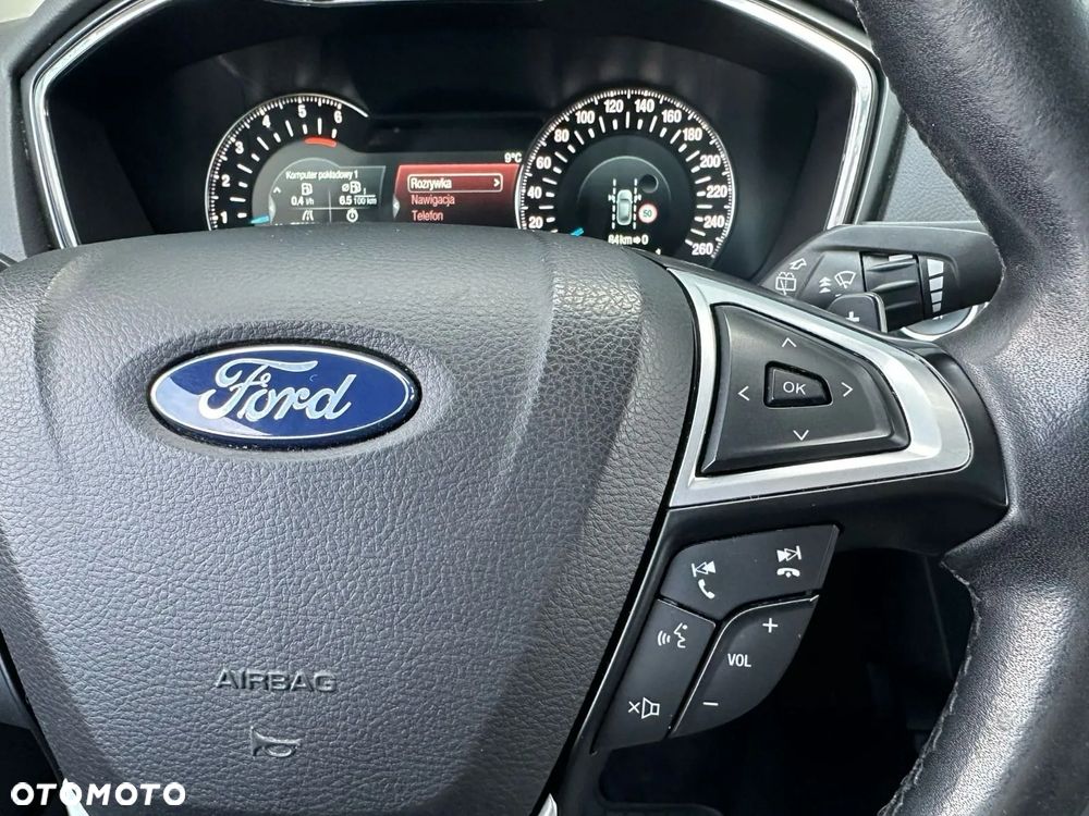 Ford Mondeo SW 2.0 TDCi Titanium PowerShift - 11