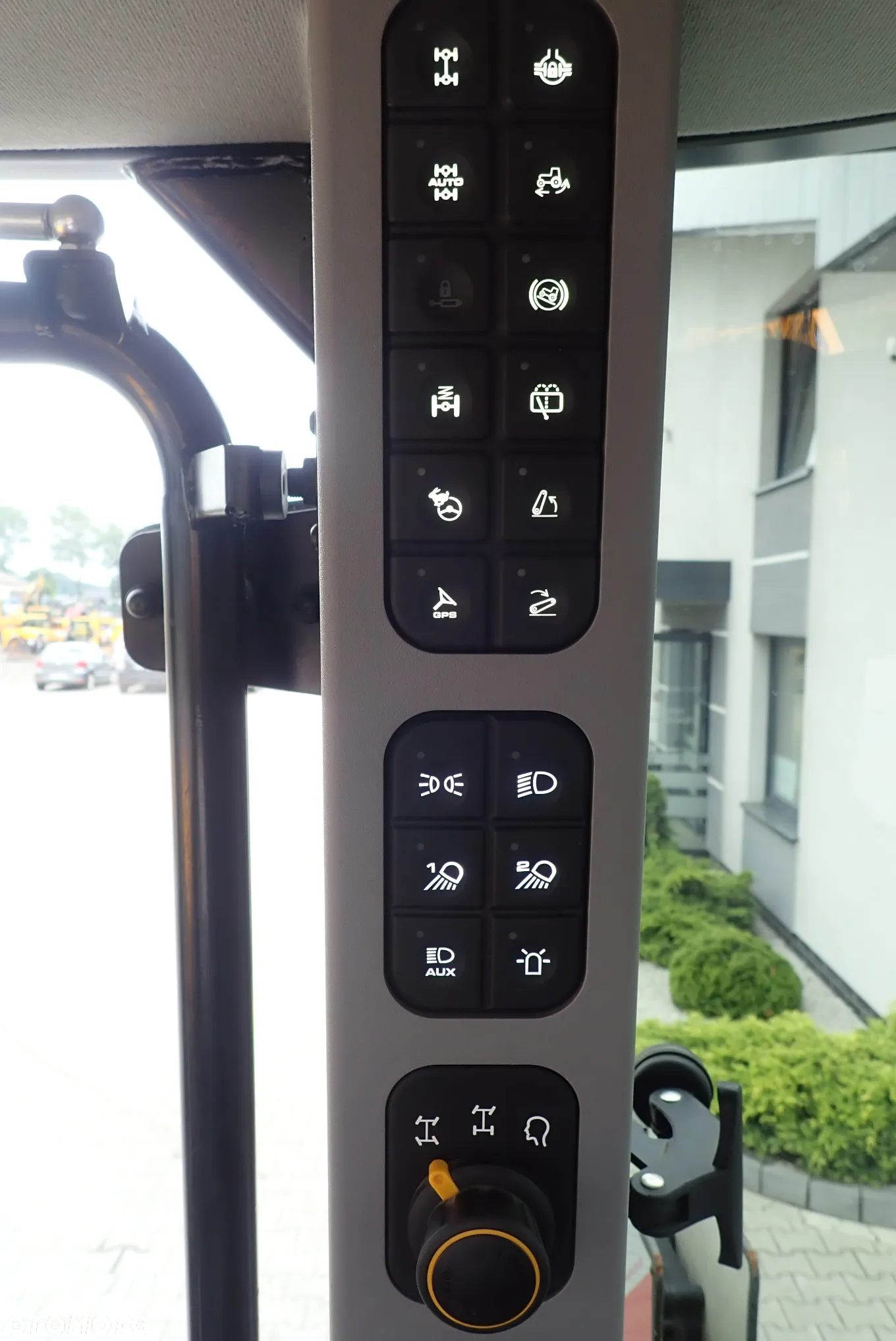 JCB FASTRAC 4220 iCON - 21