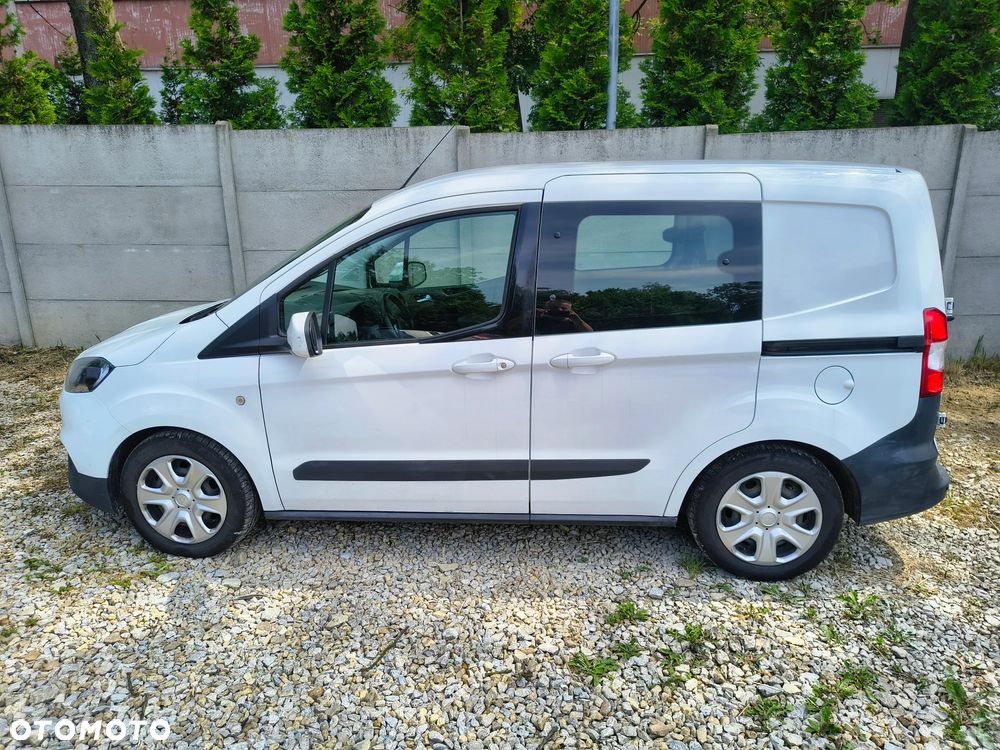 Ford Transit Courier - 3