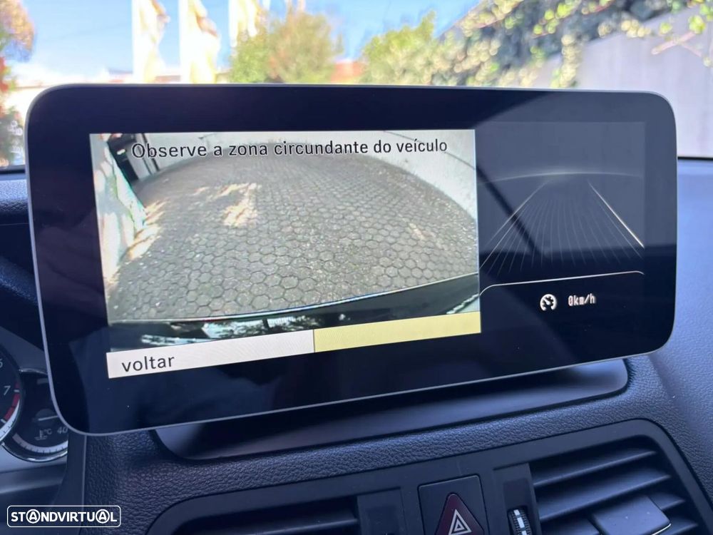 Mercedes-Benz E 350 CGi Avantgarde BlueEfficiency Auto - 45