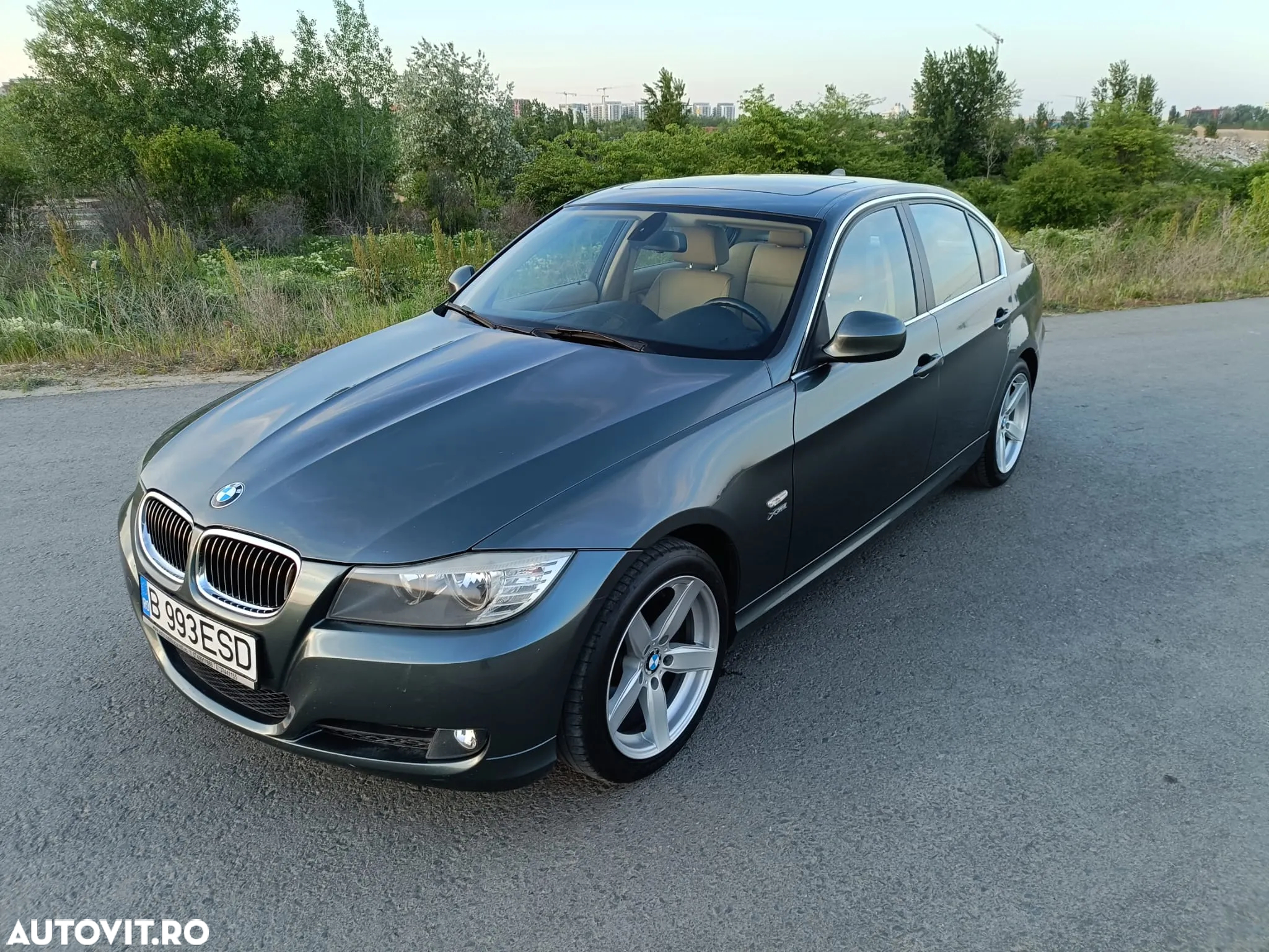 BMW Seria 3 325i - 9