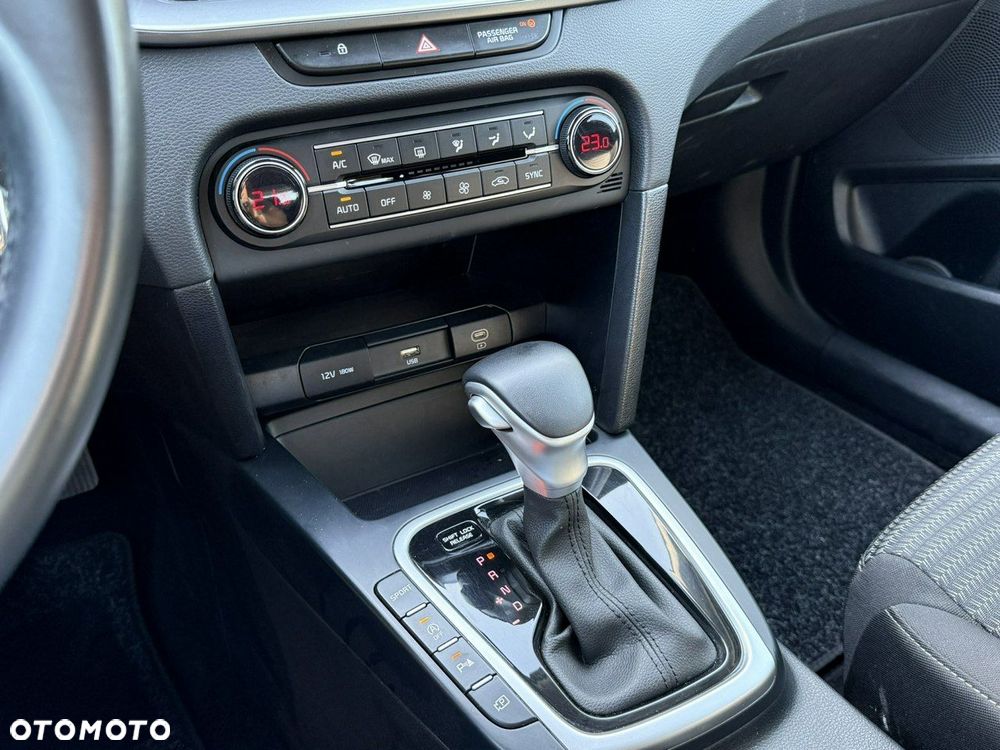 Kia Ceed - 26