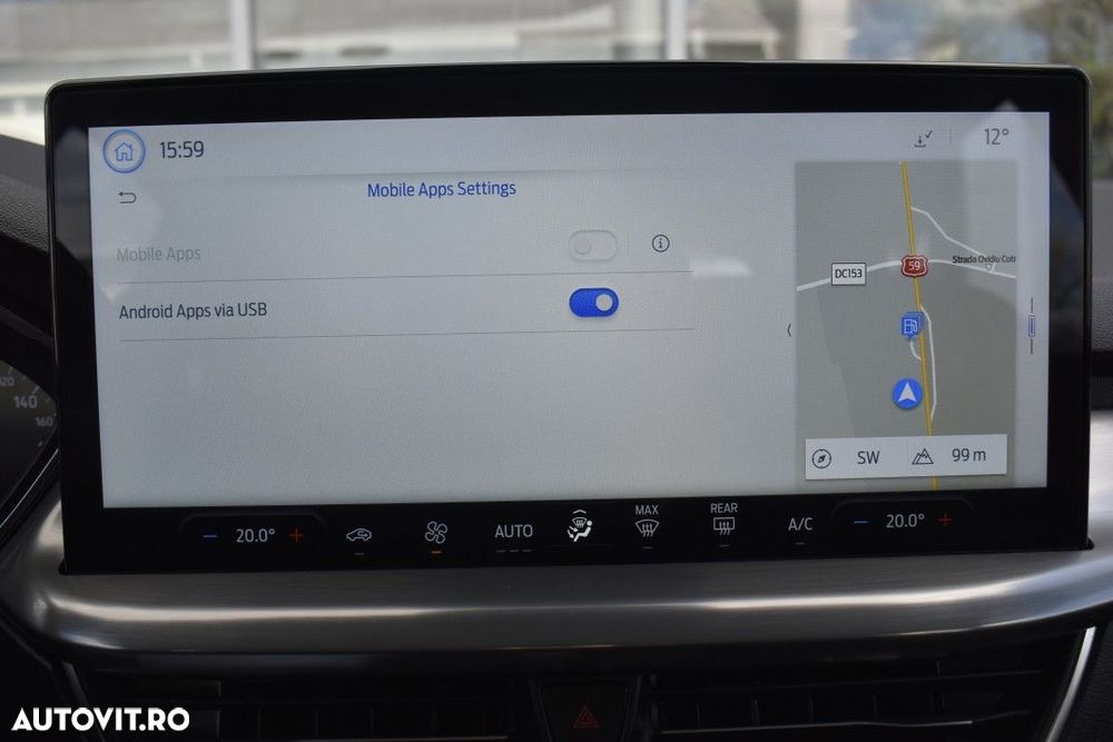 Ford Focus 1.0 EcoBoost 6MT MHEV Titanium - 27