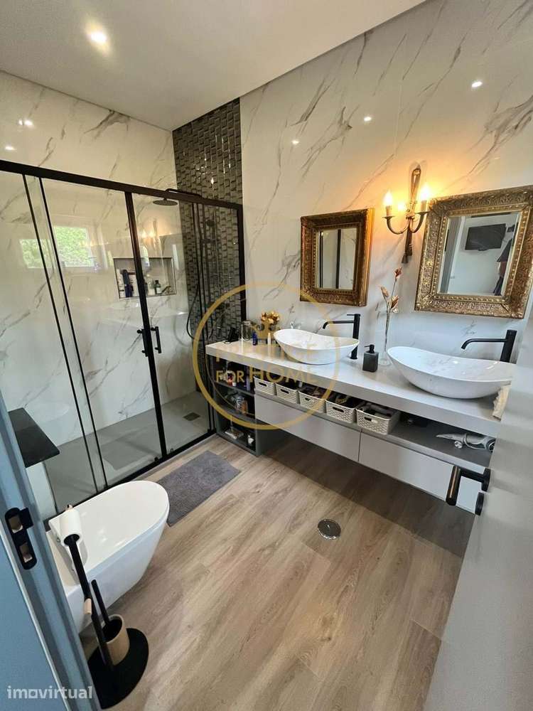Moradia T4+2 com piscina - Grande imagem: 3/60