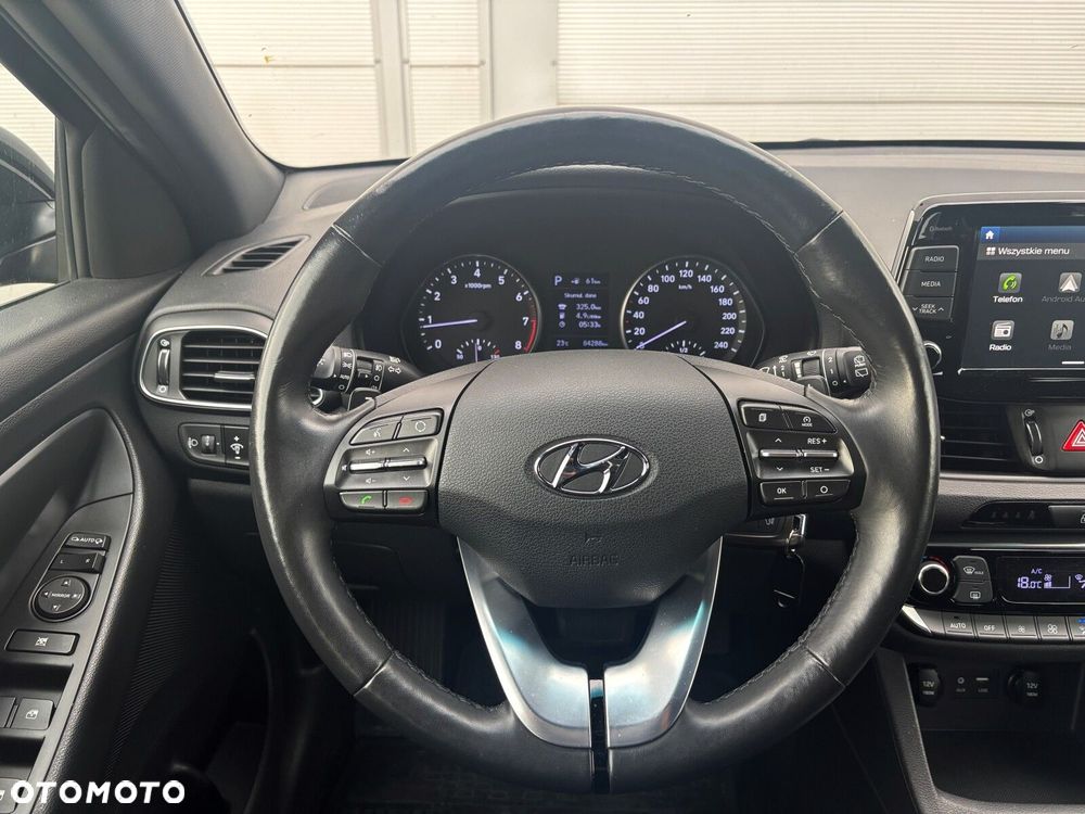 Hyundai i30 1.4 T-GDI Comfort DCT - 13