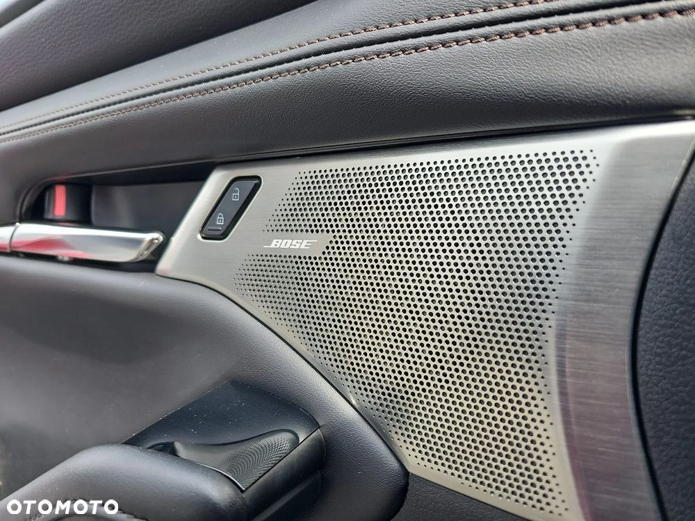 Mazda 3 2.0 mHEV Hikari - 25