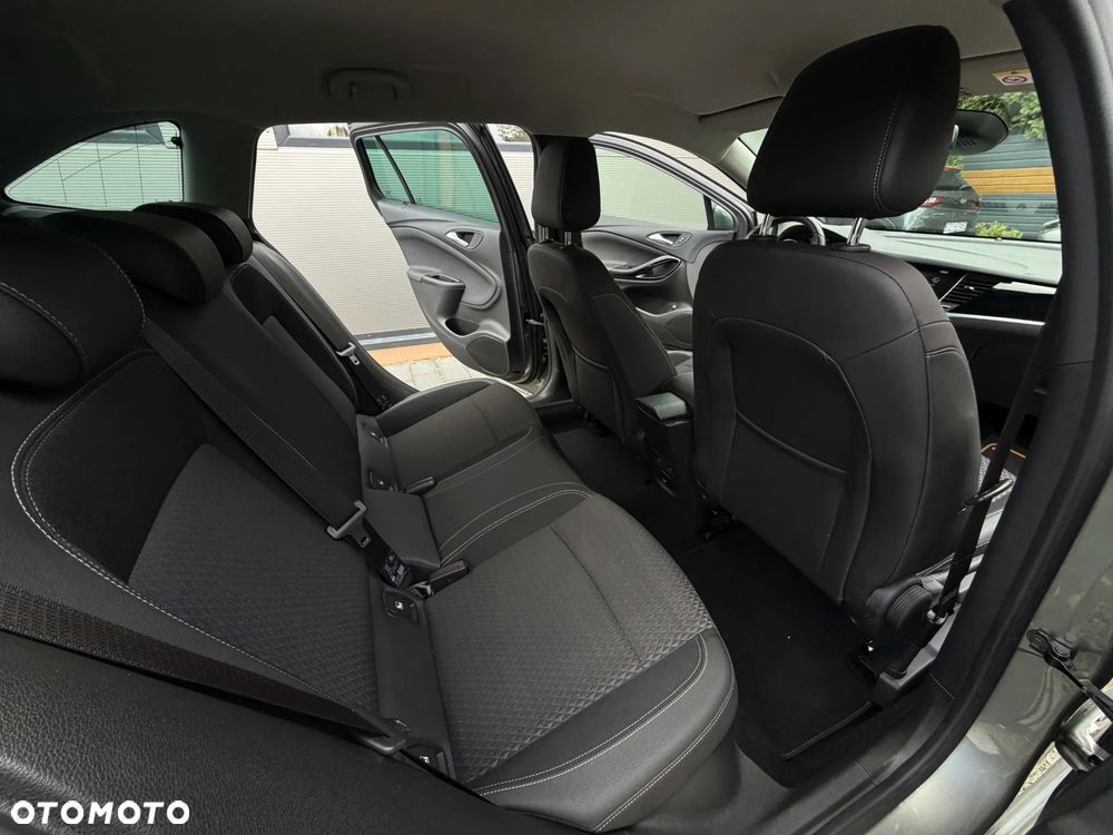 Opel Astra - 17