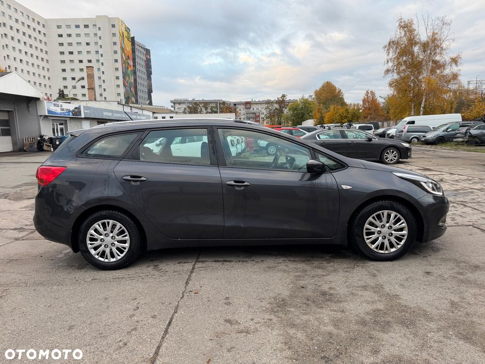 Kia Ceed 1.6 CRDi L - 4