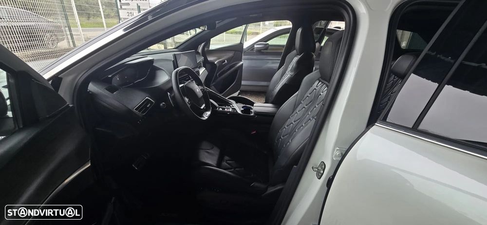 Peugeot 3008 1.6 Hybrid4 GT Pack e-EAT8 - 19