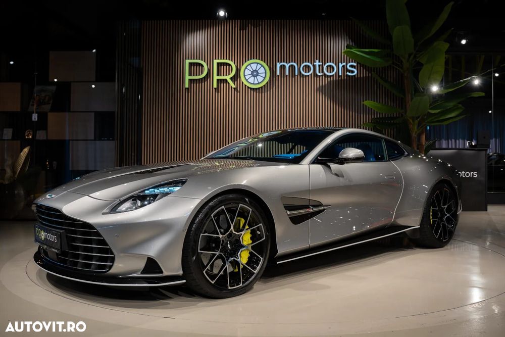 Aston Martin Vanquish - 23