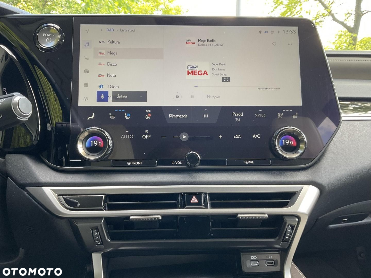 Lexus RX 450h+ Prestige - 30