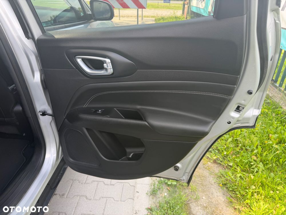 Jeep Compass 1.5 T4 mHEV Limited FWD S&S DCT - 31