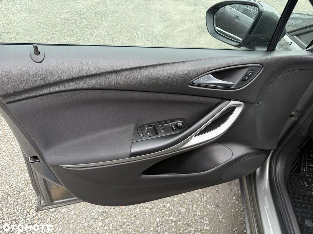 Opel Astra - 16