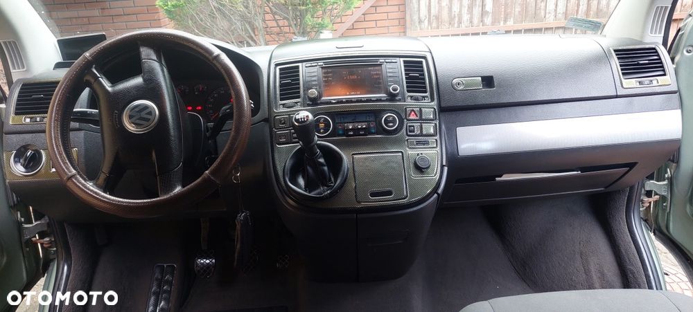 Volkswagen Multivan - 8
